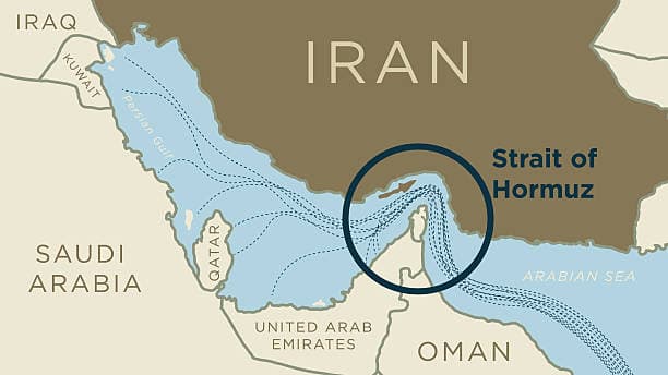 Các cuộc đụng độ mới gần Hormuz cắt đứt quá cảnh tàu một lần nữa, làm tăng nguy cơ hàng hải