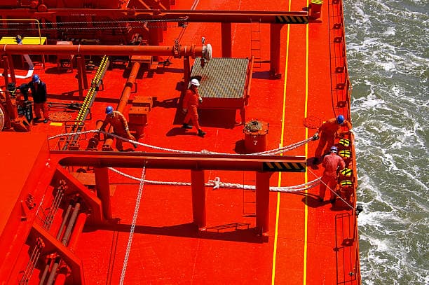 IMO Urges Ships to Sidestep Hormuz Amid Crew Safety Concerns